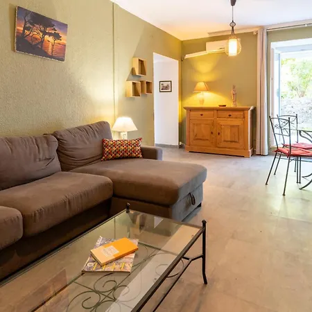 Maison Florian Holiday home *